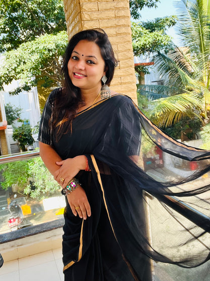 Mul Cotton Saree with zari border