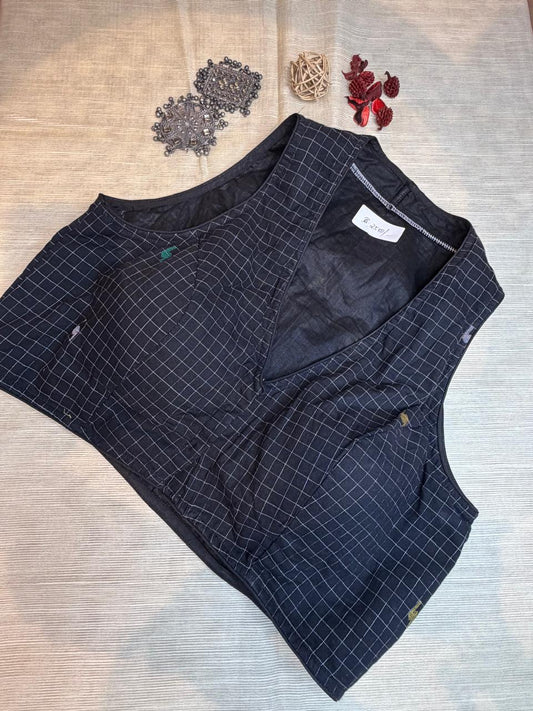 Pure Mul Cotton Ikkat Blouse (Black – Checks with Jamdani Weaving)